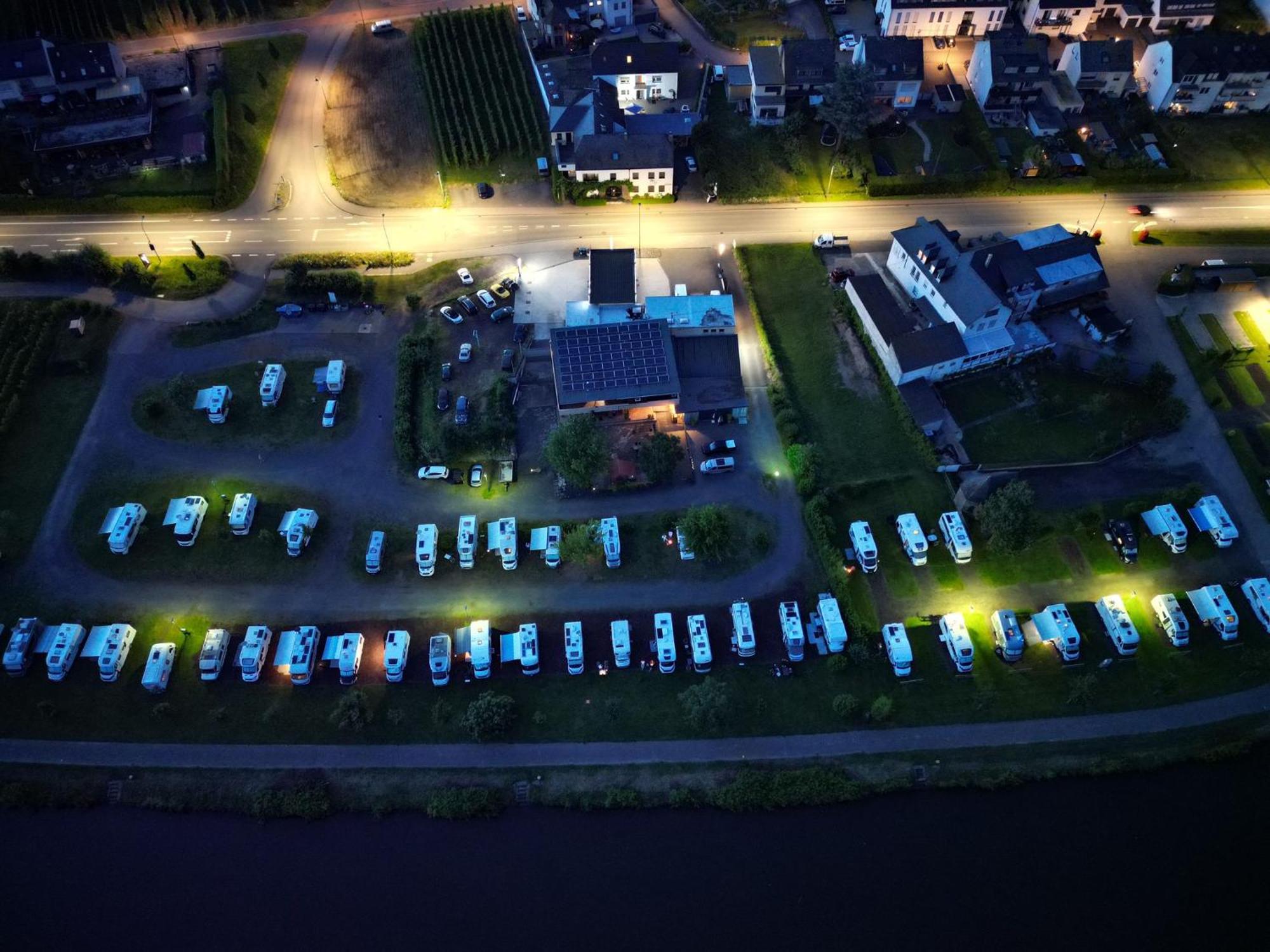 Ferienwohnungen Am Moselbeach Mehring  Exteriör bild